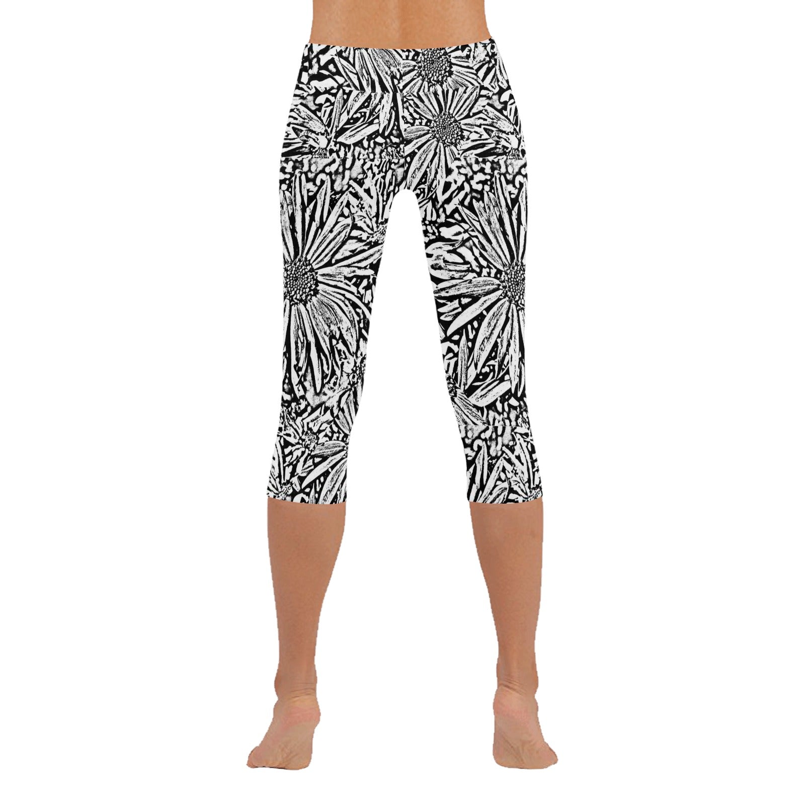 Black & White Daisies Capri Leggings up to 5 XL